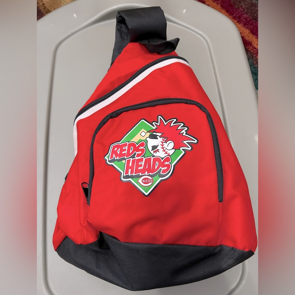 NWOT Cincinnati Reds Youth Crossbody Backpack